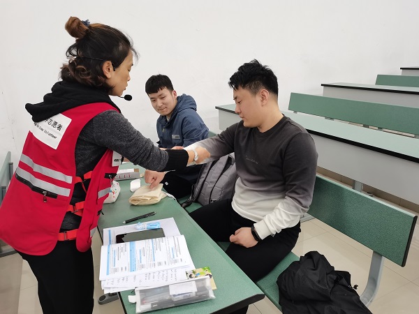 1617808807349001010.jpg 02.jpg