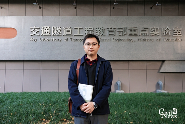 1639053018511043947.jpg 2.jpg